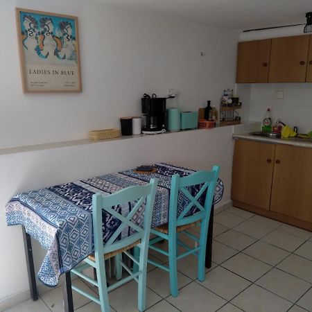 Artemis Ermoupoli Centre Appartement Pour Petit Budget Backpackers Exterior foto