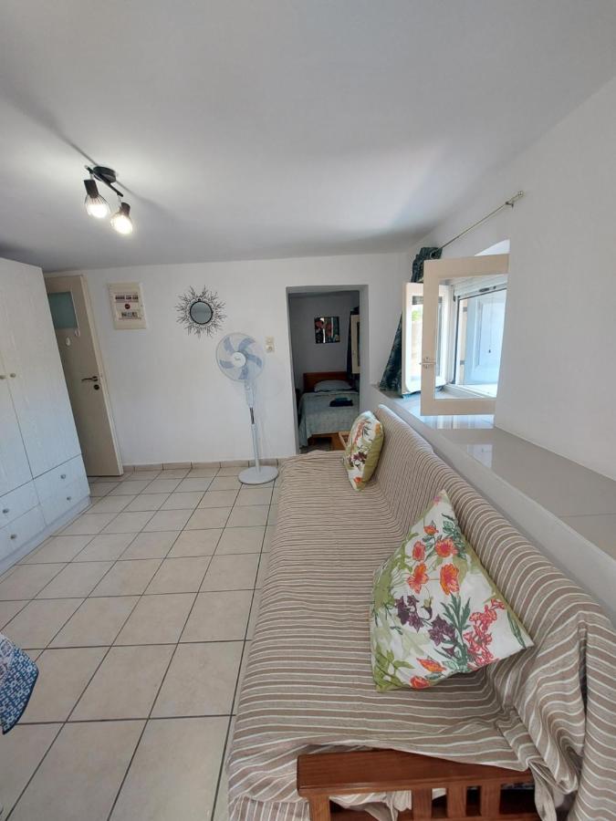 Artemis Ermoupoli Centre Appartement Pour Petit Budget Backpackers Exterior foto
